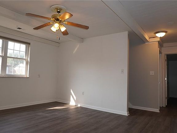 3rd image of 502 Saint John Ct N