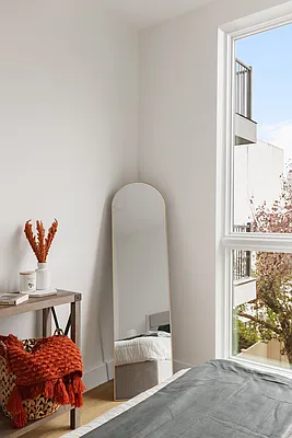 Sold by SERHANT. | media 4