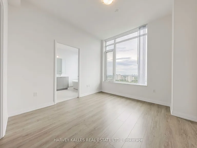 25 Holly St #LPH09 — Photo 13