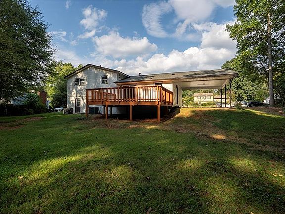 4th image of 2879 Winchester Ct
