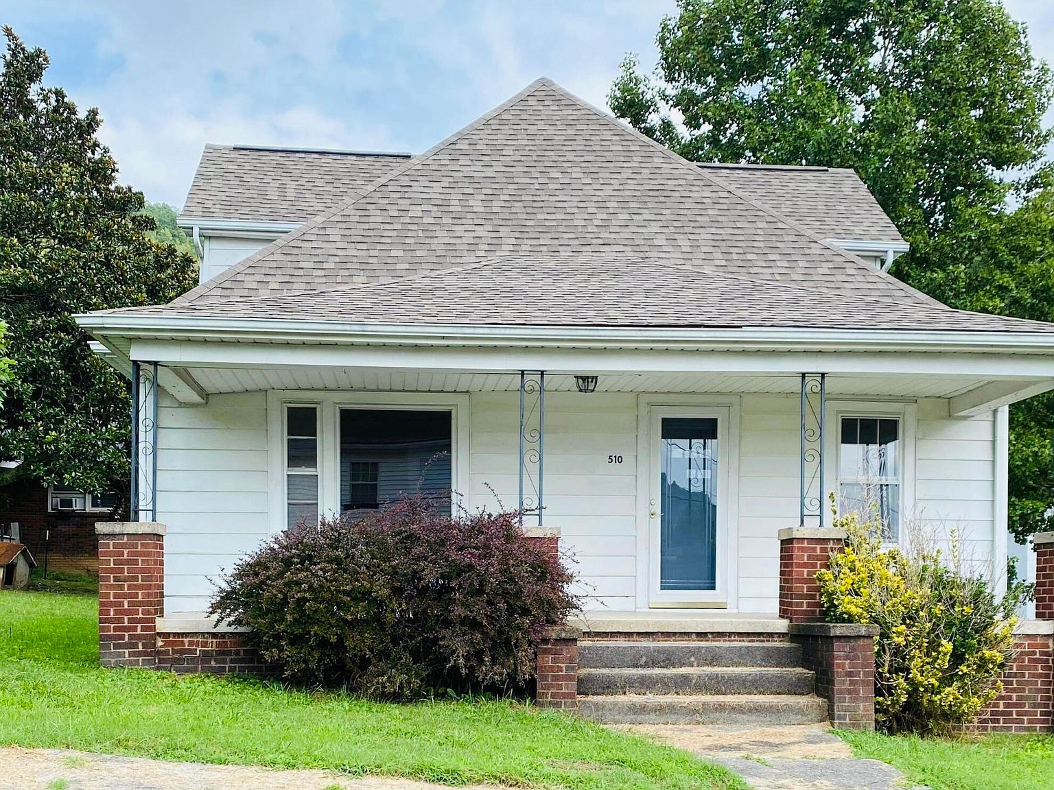 510 Hall St, Jellico, TN 37762 MLS 1239463 Zillow