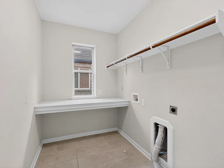 5413 Harbour Rd — Photo 34