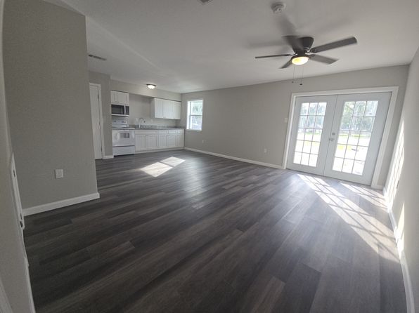 207 River Oaks Dr APT E