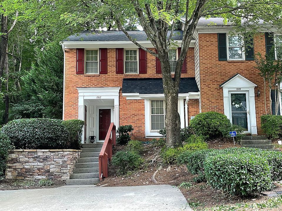 1st image of 1917 Ivy Glen Dr SE
