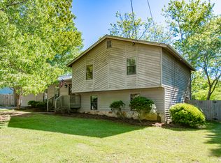 1297 Candlelite Ln, Snellville, GA 30078