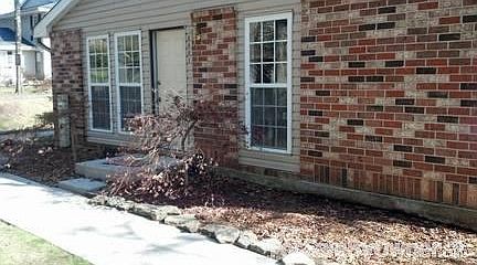 Front Entry
						:
						No yardwork to be done
