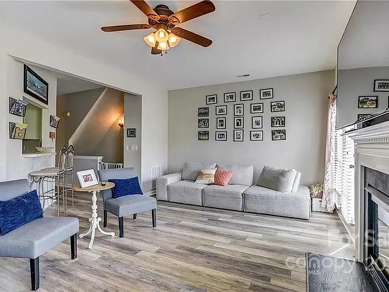 9712 Bailey Rd — Photo 6