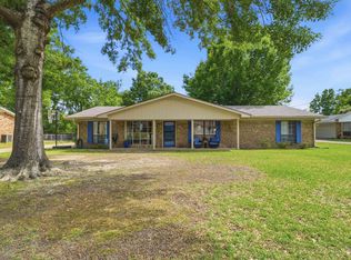 110 E Larkspur St, White Oak, TX 75693
