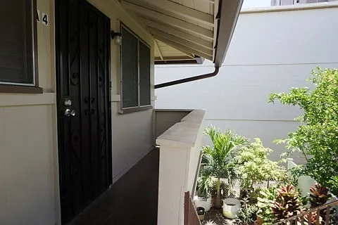2123 Waiola St — Photo 1
