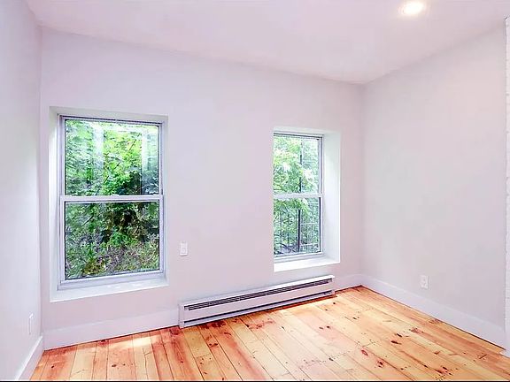 5th image of 1082 Pacific St #2A