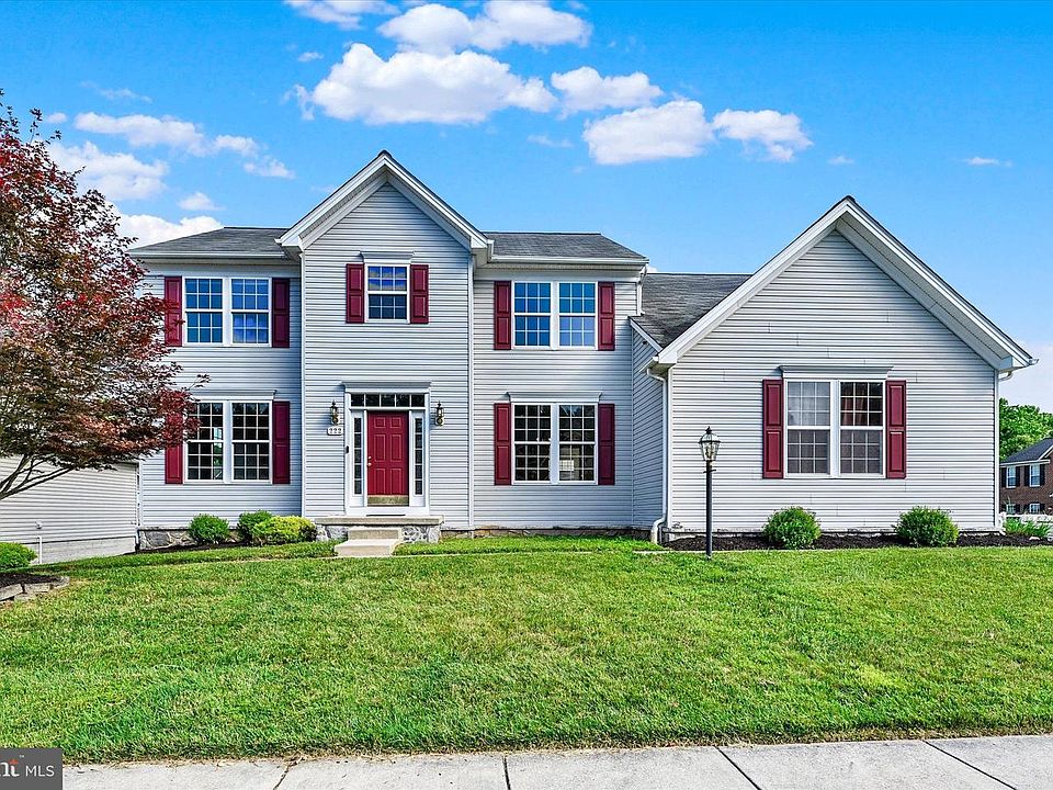 1st image of 222 Oak Valley Dr