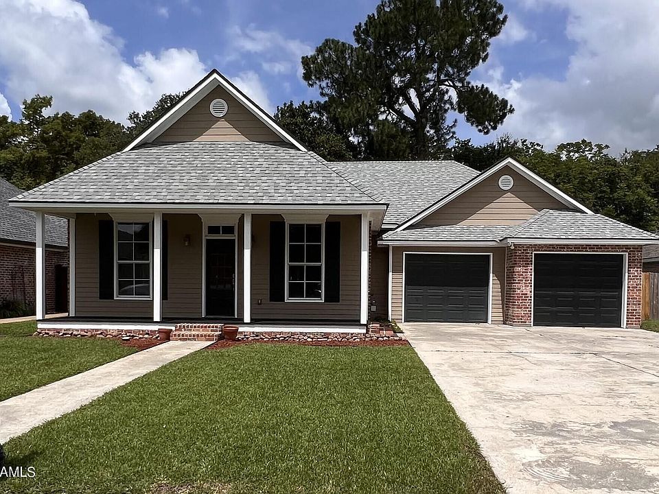 1st image of 114 Windermere Cir