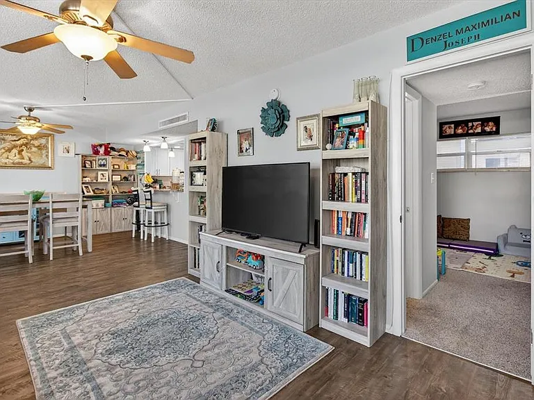 1146 King Arthur Ct #110 — Photo 37
