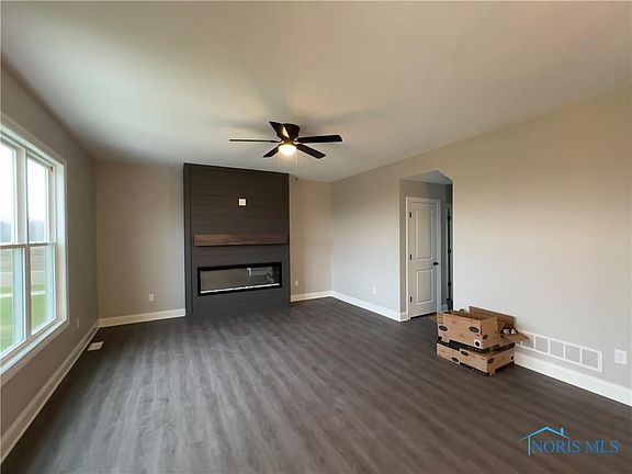5th image of 9849 Harrier Cir