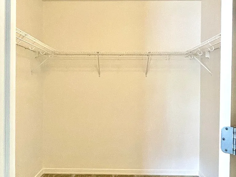 1960 S 725 E — Photo 24