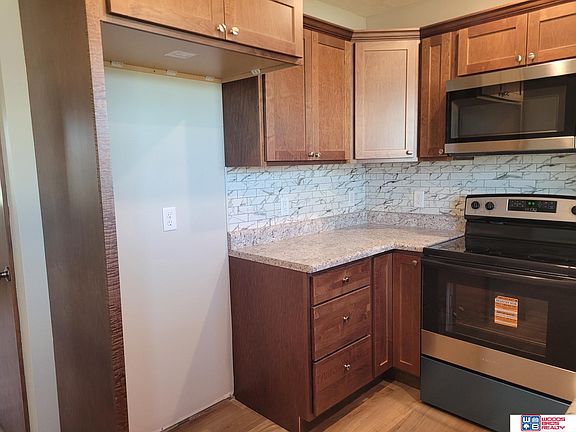 5th image of 1709 Meadow Ln