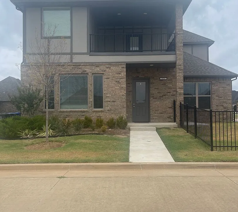 3325 Enclave Pl