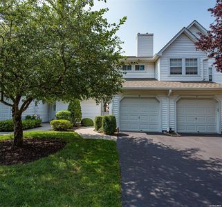 52 Erin Lane #52, East Setauket, NY, 11733