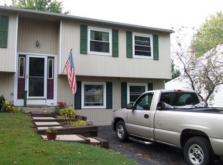 130 Birchdale Rd, Perrysburg, OH 43551