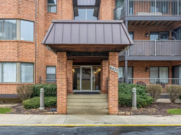 6425 Clarendon Hills Rd APT 211, Willowbrook, IL 60527