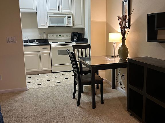 3rd image of 1301 Artisan Ave E