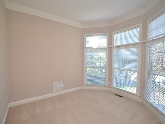 4th image of 2108 Crigan Bluff Dr