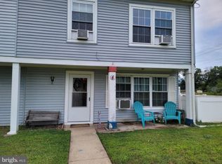 4 Little Ct, Sicklerville, NJ 08081