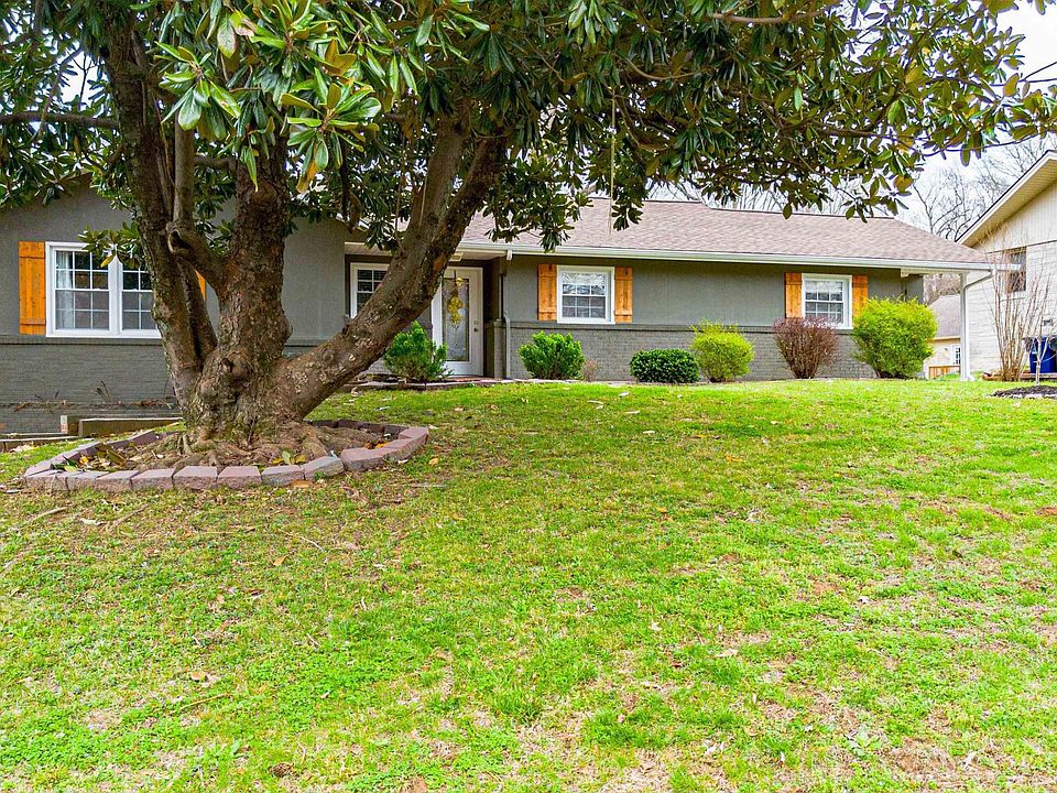 1st image of 726 Woodland Dr