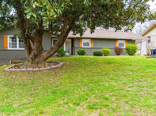 726 Woodland Dr, Paducah, KY 42001