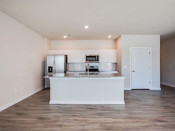 5th image of 1790 W Redbud Ln