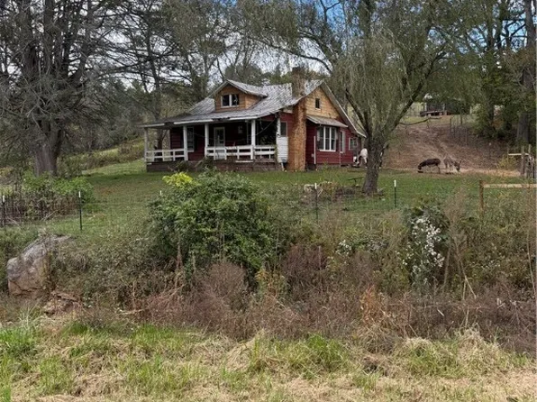 49 Loggy Hollow Road, Bakersville, NC 28705