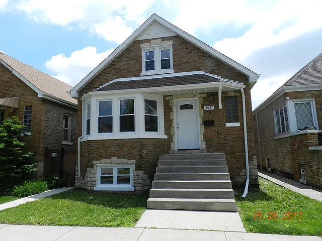3937 W 55th St photo 1
