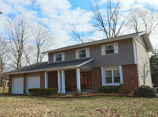 308 Caballero Dr, Ballwin, MO 63021