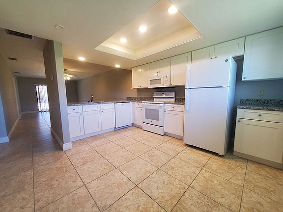 4th image of 4516 Santa Barbara Blvd APT 2