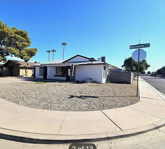 7237 W Montebello Ave — Photo 9