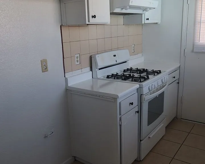3827 Olympic Ave — Photo 8