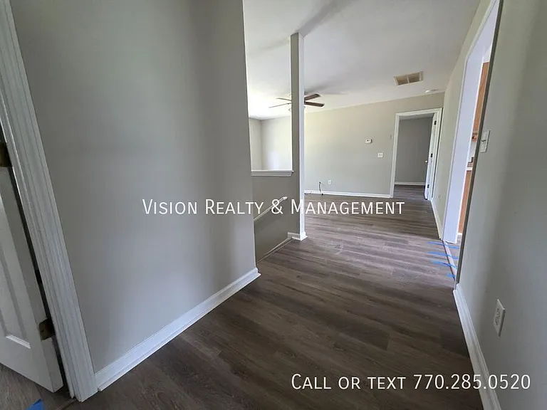 258 Lambert Overlook Cir — Photo 11