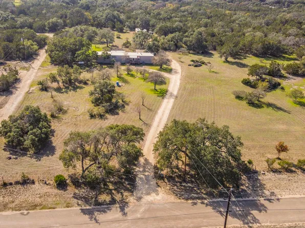 820 Forest View, Blanco, TX 78606