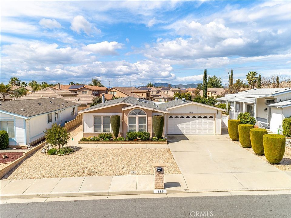 1st image of 1685 Brentwood Way