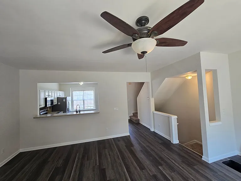802 Sutter Gate Ln — Photo 7