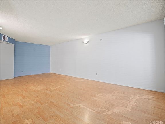5th image of 5412 Lindley Ave Unit 118