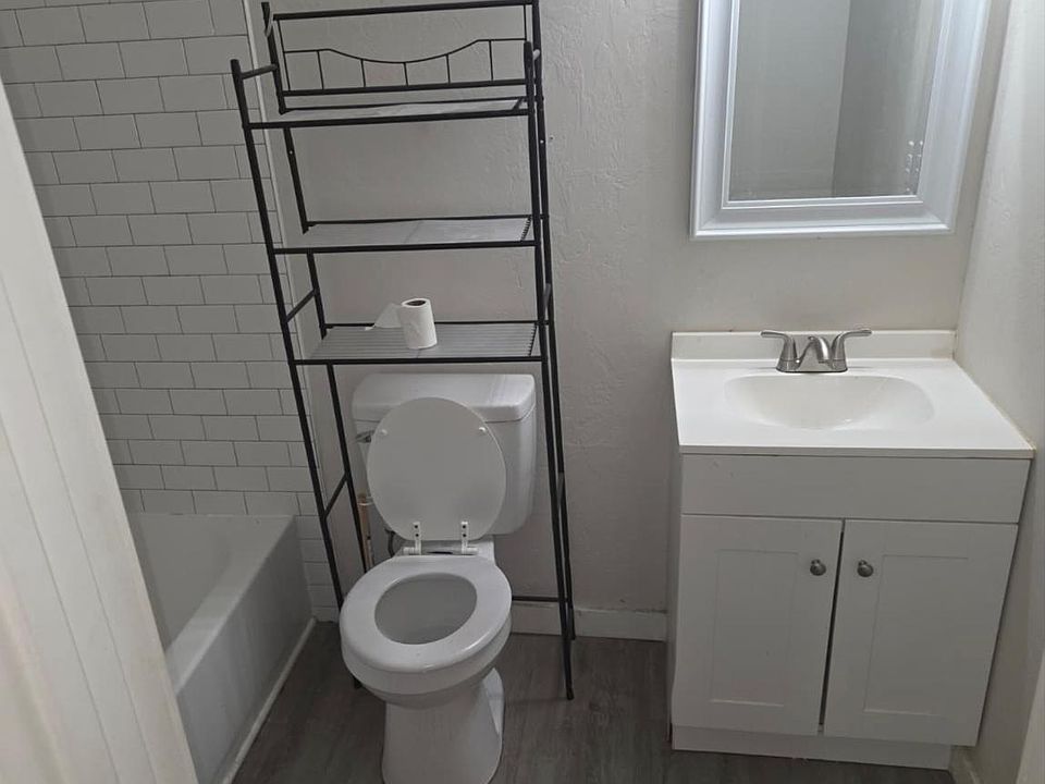Unit Photo