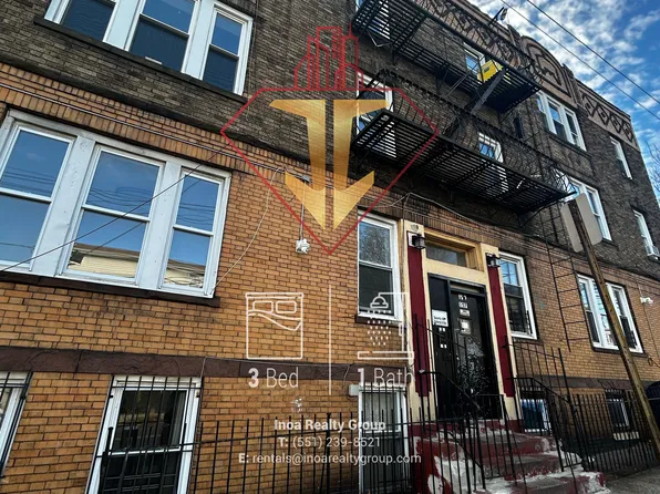 207 Arlington Avenue image 1 of 14