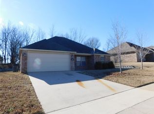 2541 Iron Ave, Farmington, AR 72730