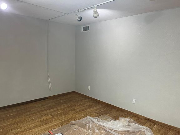 2nd image of 194 N Centennial Ave Suite B