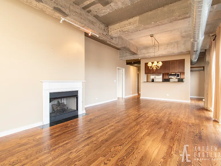 1069 W 14th Pl #301 — Photo 7