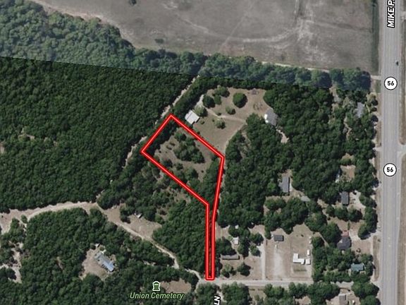 3rd image of 1112 Union Cemetery Rd