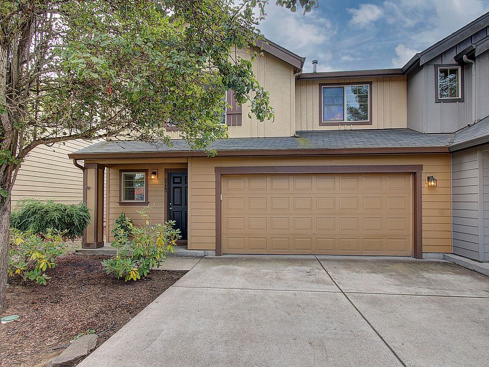 1st image of 5723 NE 49th St