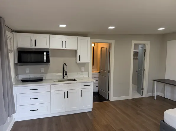 1124 Pyramid St, San Diego, CA 92114