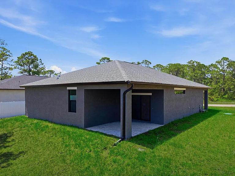 8010 Sandalwood Ln — Photo 25